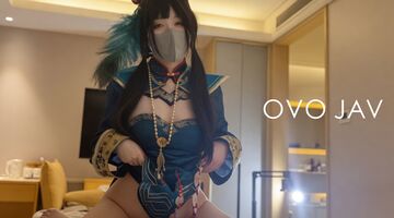 【虔诚的修女】用蜜穴帮哥哥释放压力 精液射满身
